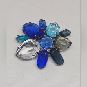 Statement Blue Crystal Cluster Brooch Silver Tone Faceted Cocktail Brooch